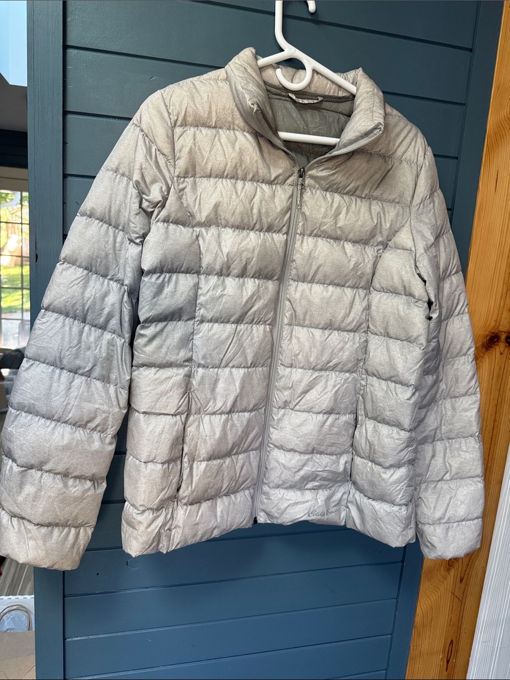 Lightweight Women's Puffer Jacket in Metallic Silver
